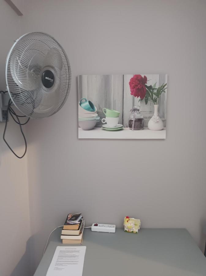 Historic Center Apartment At Thisseio Αθήνα Εξωτερικό φωτογραφία